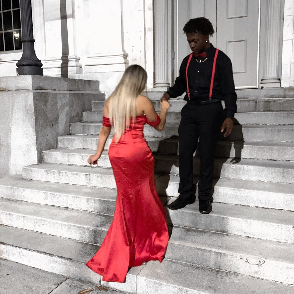 RED OFF THE SHOULDER DRESS WITH SLIT